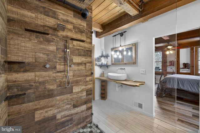 15157 PURCELLVILLE RD, Purcellville, VA 20132