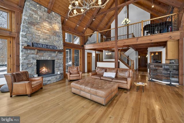 15157 PURCELLVILLE RD, Purcellville, VA 20132