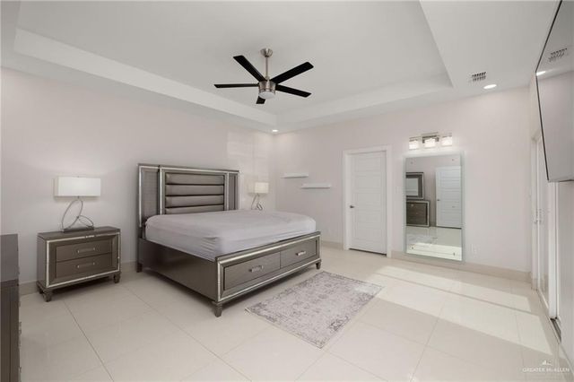 801 E Azucar Avenue, Pharr, TX 78577