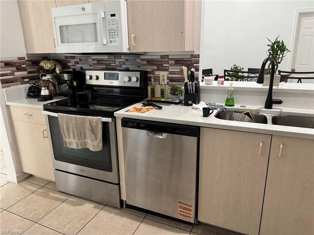 106-108 Cultural Park BLVD S, Cape Coral, FL 33990