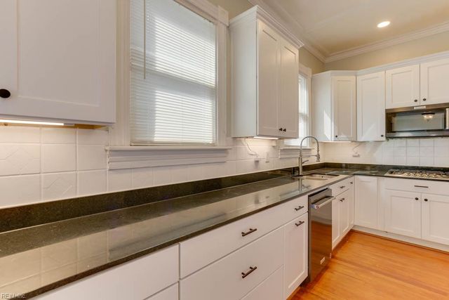 1051 Naval AVE, Portsmouth, VA 23704