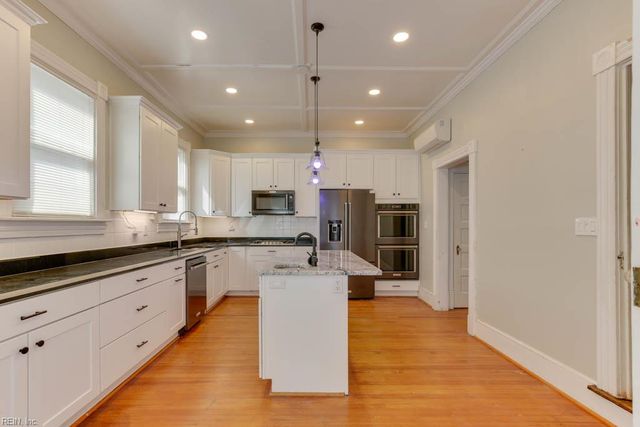 1051 Naval AVE, Portsmouth, VA 23704