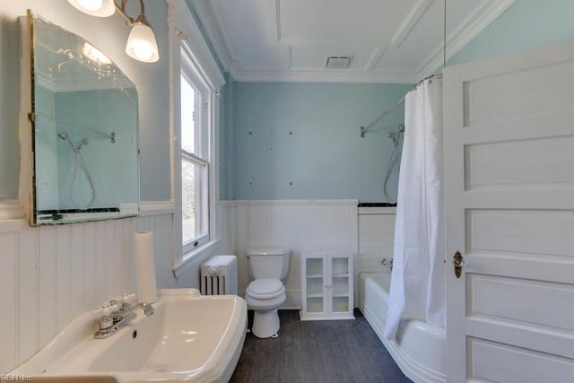 1051 Naval AVE, Portsmouth, VA 23704