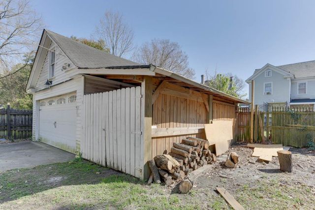 1051 Naval AVE, Portsmouth, VA 23704