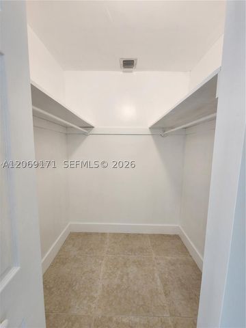 12040 SW 214th Ter 1, Miami, FL 33177