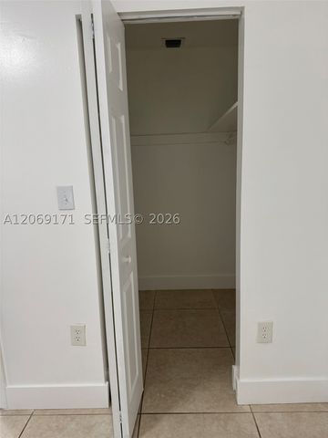 12040 SW 214th Ter 1, Miami, FL 33177