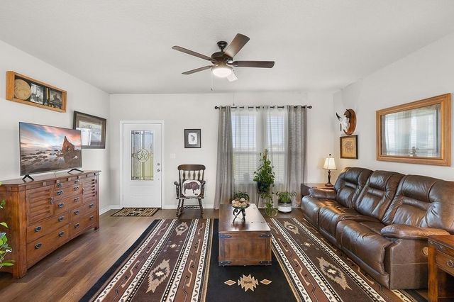 3354 Fm 155, Weimar, TX 78962