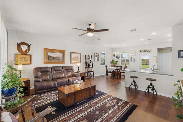 3354 Fm 155, Weimar, TX 78962