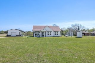 3354 Fm 155, Weimar, TX 78962