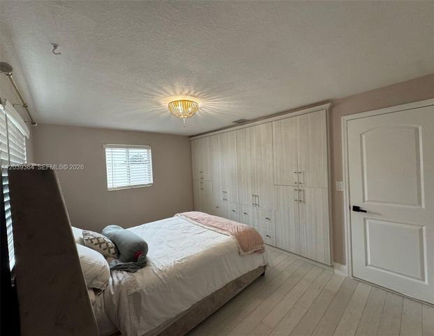 2181 SW 50th Ave, Fort Lauderdale, FL 33317