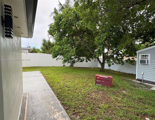 2181 SW 50th Ave, Fort Lauderdale, FL 33317