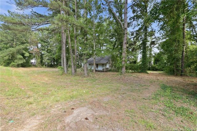 5158 Doc Bennett Road, Fayetteville, NC 28306