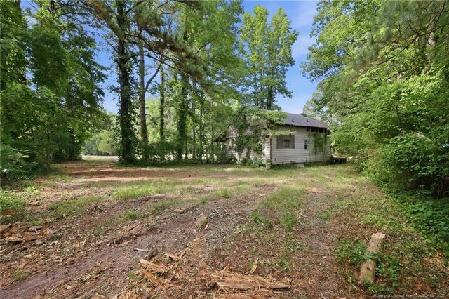5158 Doc Bennett Road, Fayetteville, NC 28306