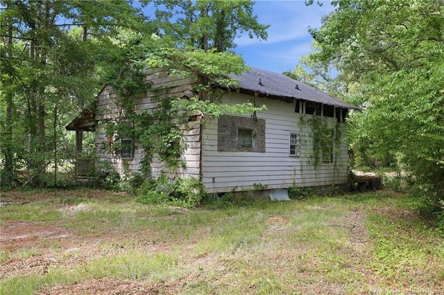 5158 Doc Bennett Road, Fayetteville, NC 28306
