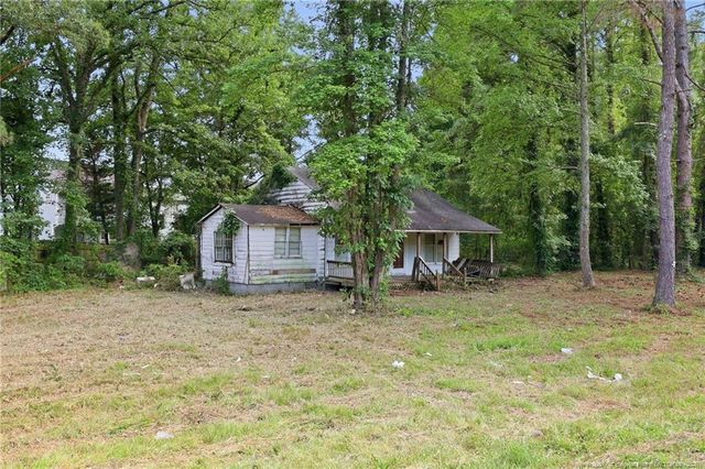 5158 Doc Bennett Road, Fayetteville, NC 28306