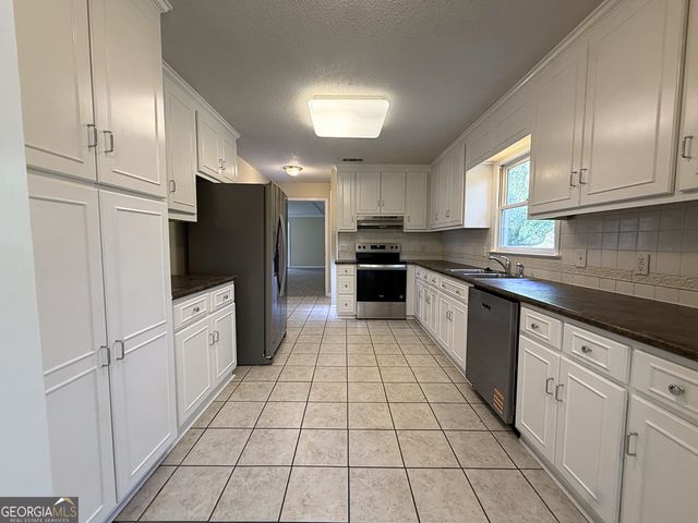 4 Adrian Court, Statesboro, GA 30458