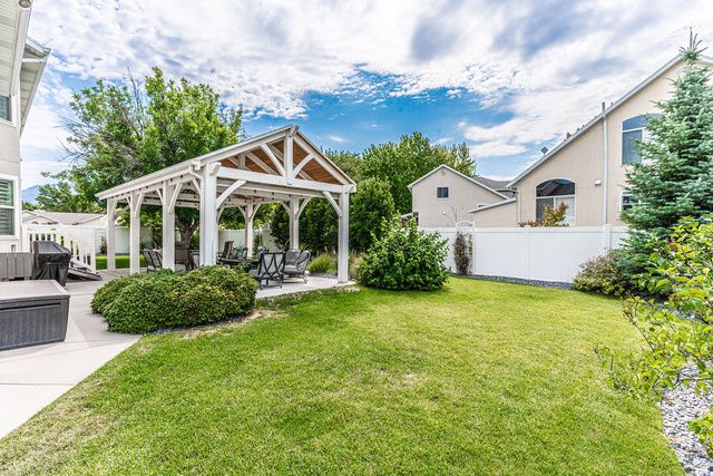 11563 S OLIVE BERRY LN, Draper, UT 84020
