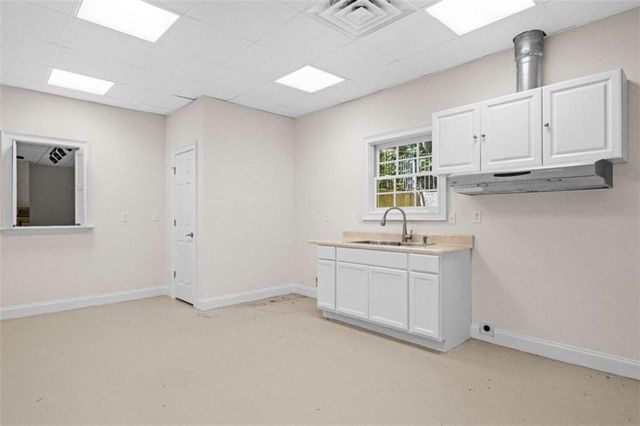 2058 Sewanee Court, Villa Rica, GA 30180