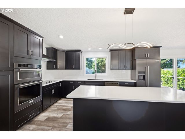 924 Nw 51ST St, Vancouver, WA 98663