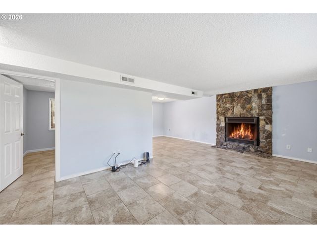 924 Nw 51ST St, Vancouver, WA 98663