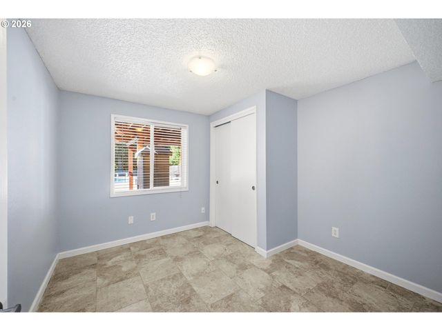 924 Nw 51ST St, Vancouver, WA 98663