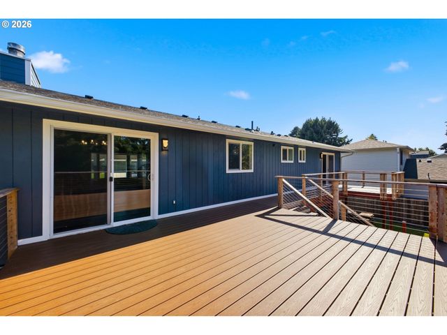 924 Nw 51ST St, Vancouver, WA 98663