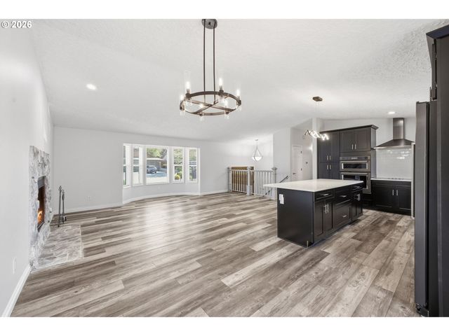 924 Nw 51ST St, Vancouver, WA 98663