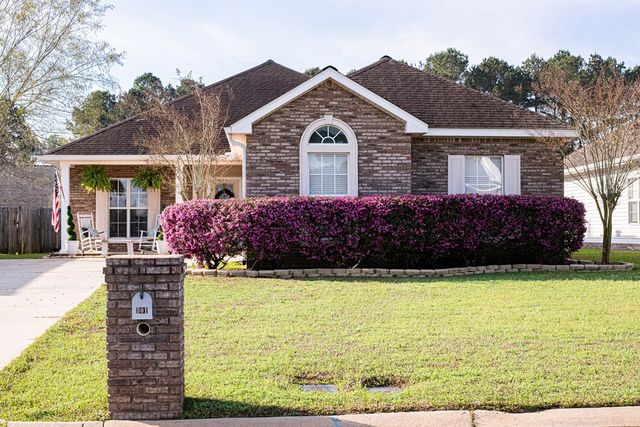301 Ontario Dr., Dothan, AL 36301