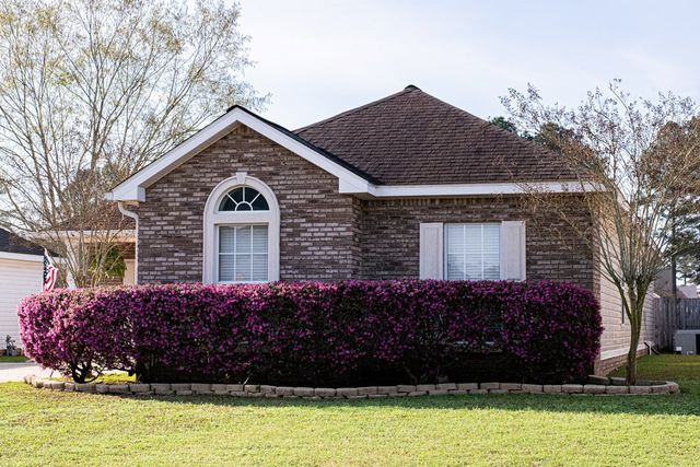301 Ontario Dr., Dothan, AL 36301