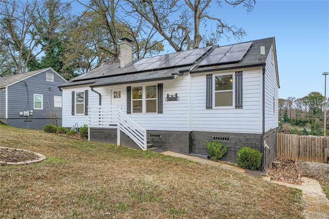 1688 Oak Knoll SE Circle, Atlanta, GA 30315