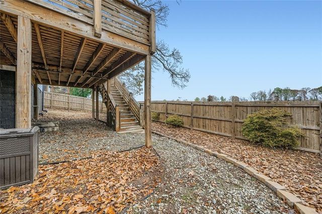 1688 Oak Knoll SE Circle, Atlanta, GA 30315