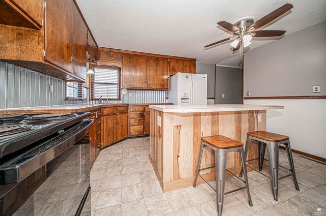 104 N Brown, Abilene, KS 67410