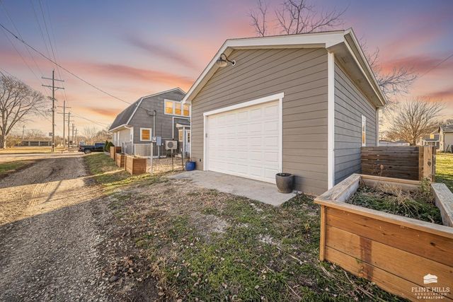 104 N Brown, Abilene, KS 67410