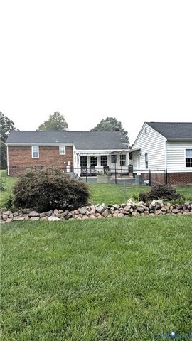 9026 Fayemont Dr, Mechanicsville, VA 23116