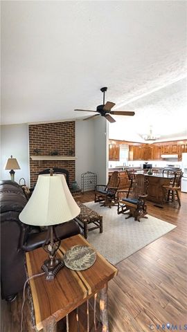 9026 Fayemont Dr, Mechanicsville, VA 23116