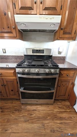 9026 Fayemont Dr, Mechanicsville, VA 23116