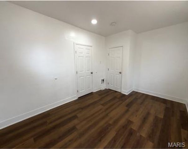 3956 Pennsylvania Avenue, St Louis, MO 63118