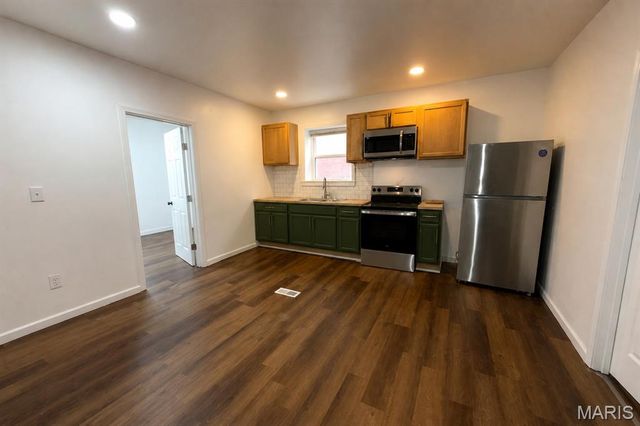 3956 Pennsylvania Avenue, St Louis, MO 63118