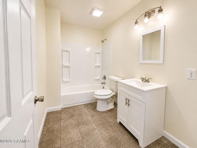 210 D Street, Duson, LA 70529