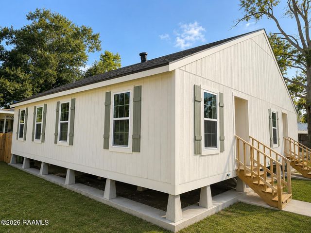 210 D Street, Duson, LA 70529