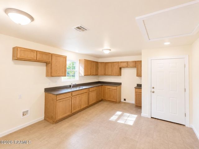 210 D Street, Duson, LA 70529