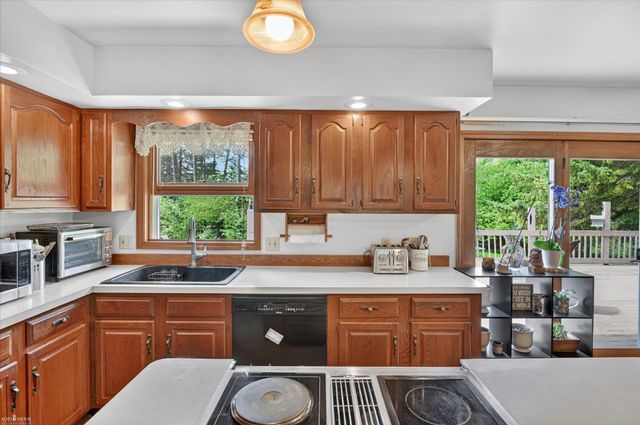 3477 Winegar Road, Perry Twp, MI 48872