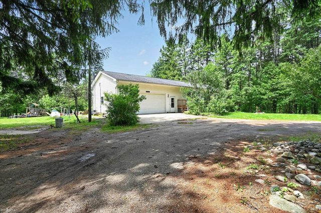 3477 Winegar Road, Perry Twp, MI 48872