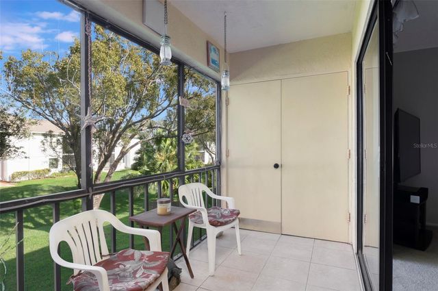 110 LAKESIDE COURT 110, Oldsmar, FL 34677