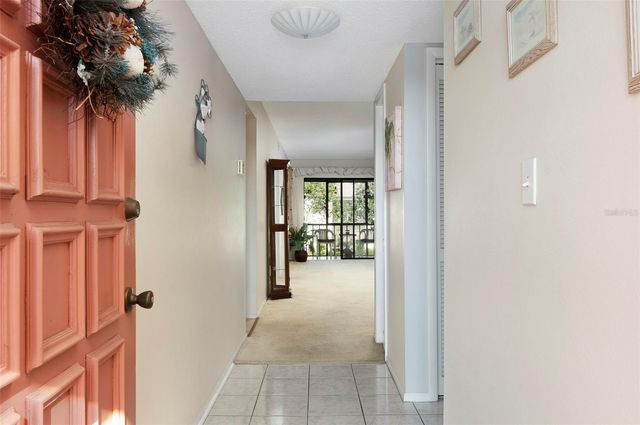 110 LAKESIDE COURT 110, Oldsmar, FL 34677