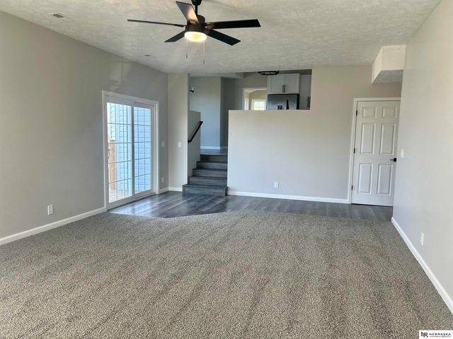 2202 N 150th Avenue, Omaha, NE 68116