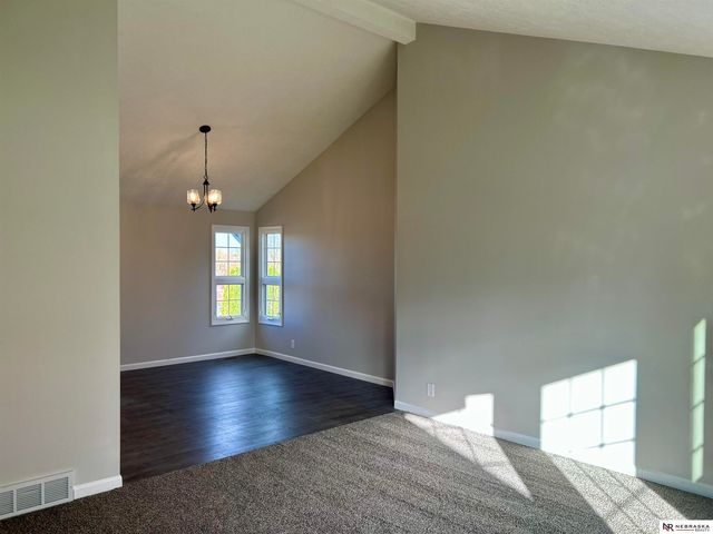 2202 N 150th Avenue, Omaha, NE 68116