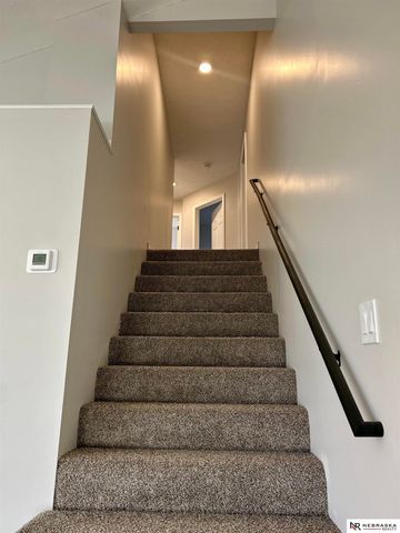 2202 N 150th Avenue, Omaha, NE 68116