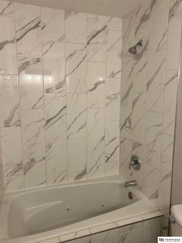 2202 N 150th Avenue, Omaha, NE 68116