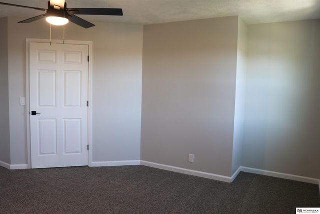 2202 N 150th Avenue, Omaha, NE 68116